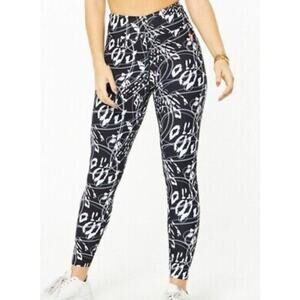 NEW Eleven by Venus Williams 90's Girl 7/8 Legging Chain Print Size Medium